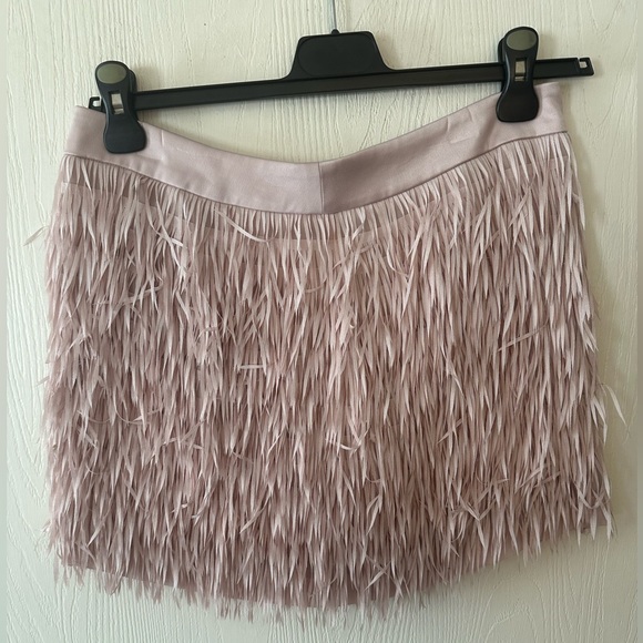 Express Pink Feathered Skirt - Picture 1 of 5